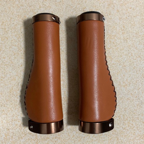 Mtsooning MTB Cowhide Grip Bike Retro Bicycle Handle Grips Bicycle Handlebar PU Leather Steering Wheel Bicycle Lock on Vintage Alloy Grip
